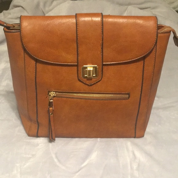 Isabelle Handbags - Isabelle vegan backpack 💕💕